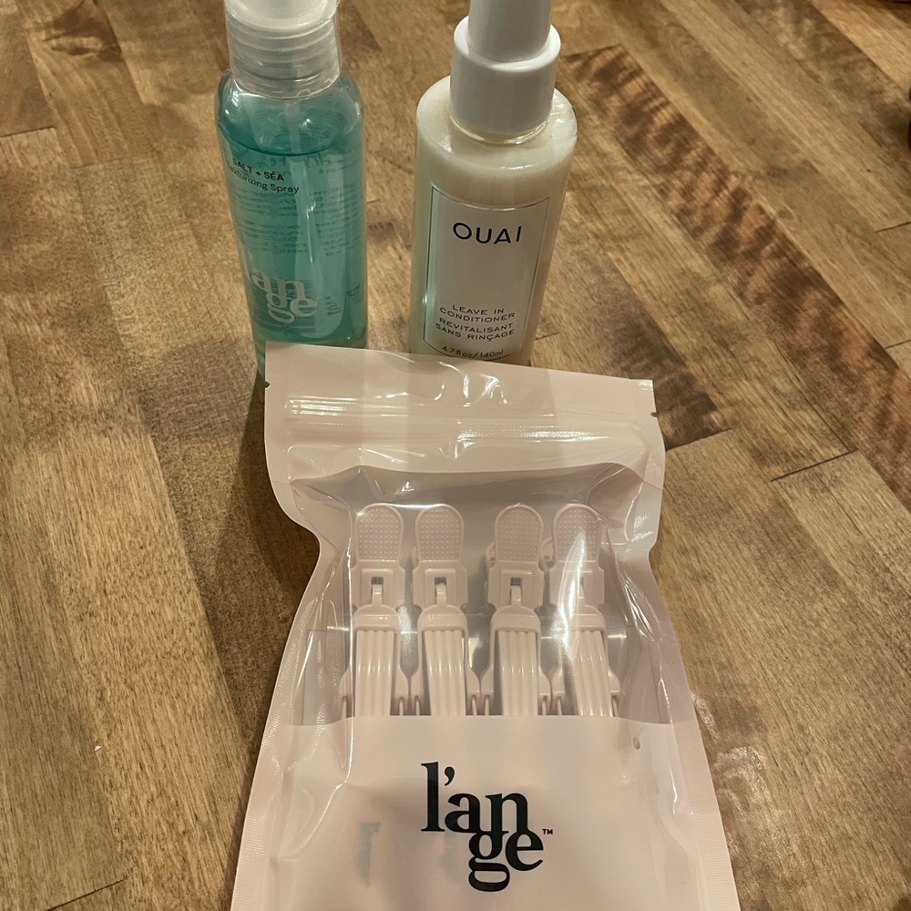 OUAI leave in conditioner and lange hair care set